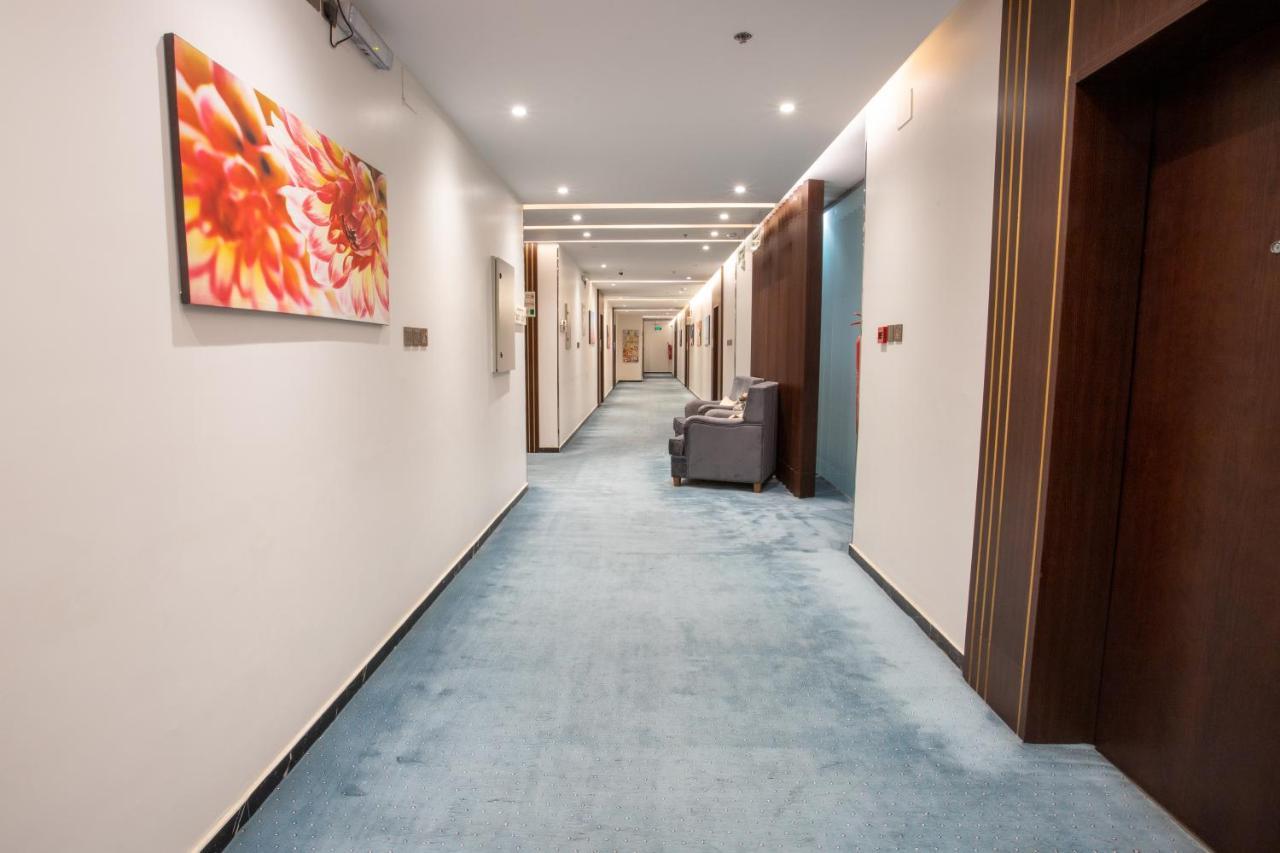 Golden Bujari Hotel - Diyafa Khamis Mushait Esterno foto
