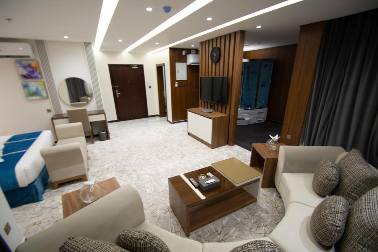 Golden Bujari Hotel - Diyafa Khamis Mushait Esterno foto