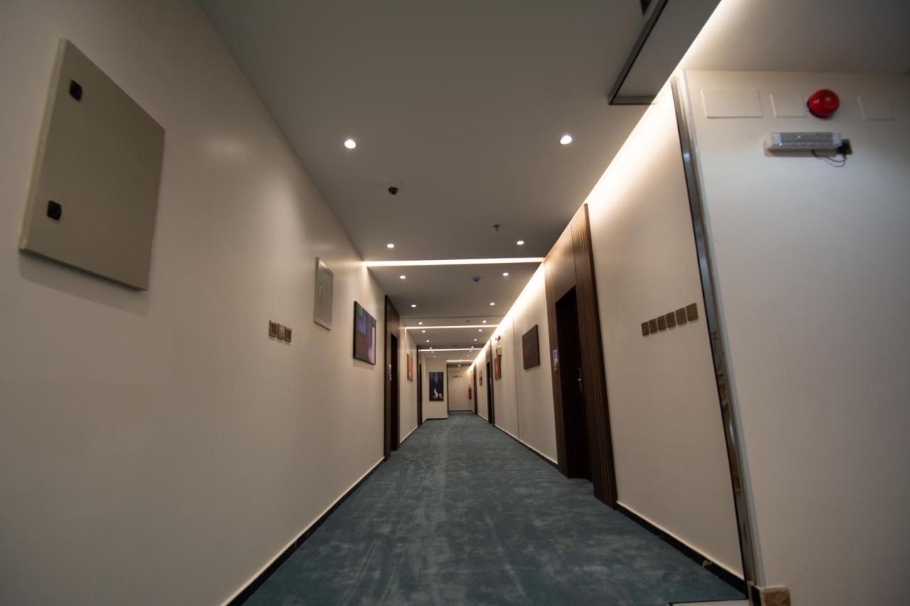 Golden Bujari Hotel - Diyafa Khamis Mushait Esterno foto